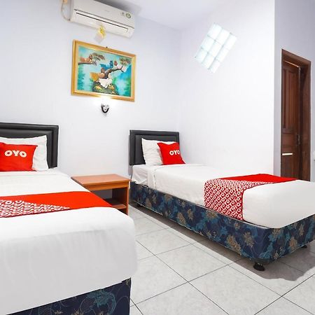 Oyo 91561 Gandhi Hotel บันดุง ภายนอก รูปภาพ