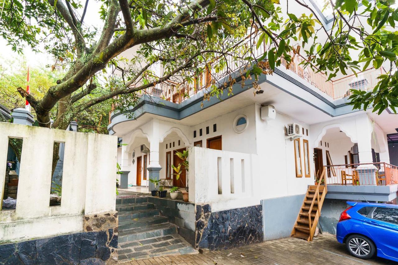 Oyo 91561 Gandhi Hotel บันดุง ภายนอก รูปภาพ