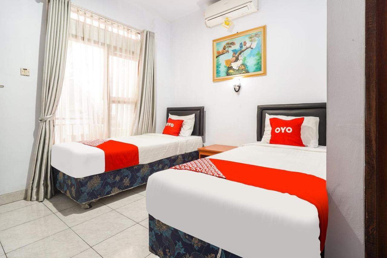 Oyo 91561 Gandhi Hotel บันดุง ภายนอก รูปภาพ