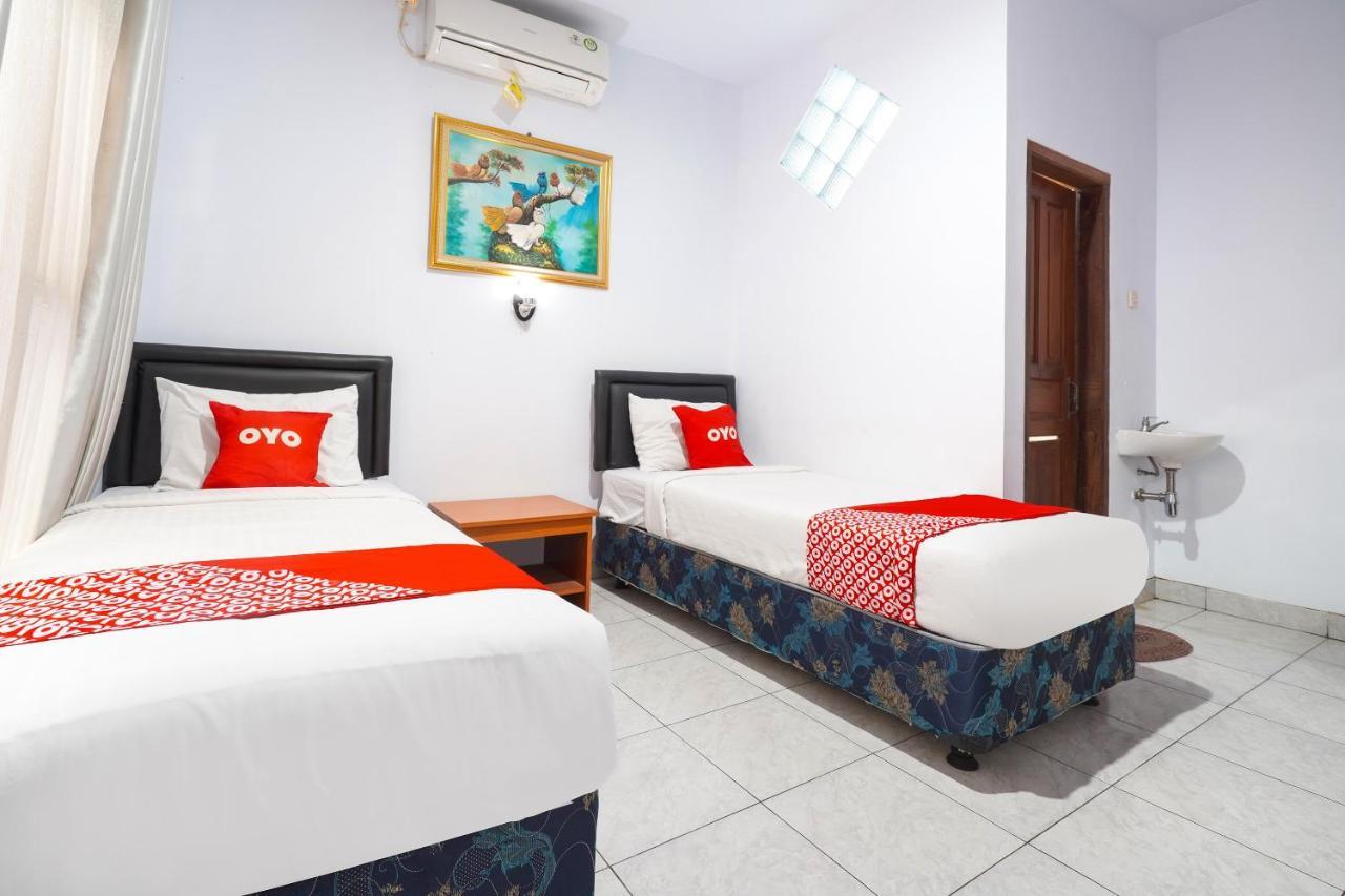 Oyo 91561 Gandhi Hotel บันดุง ภายนอก รูปภาพ