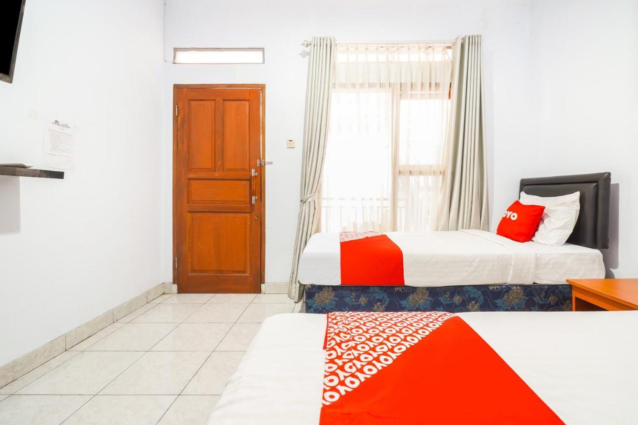 Oyo 91561 Gandhi Hotel บันดุง ภายนอก รูปภาพ