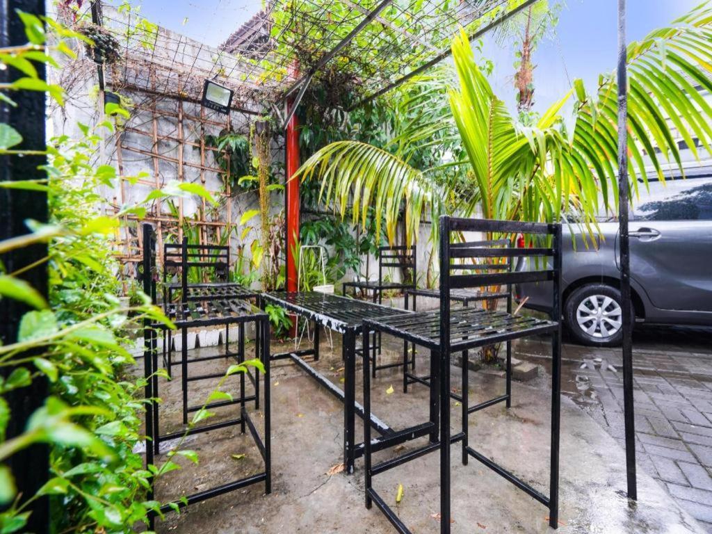 Oyo 91561 Gandhi Hotel บันดุง ภายนอก รูปภาพ